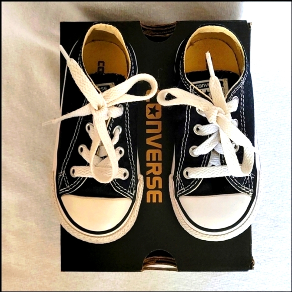 Converse All-Star Chuck Taylor Baby/Infant/Toddler Black and White Sneakers